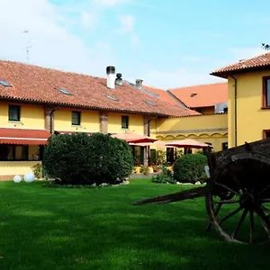 Cascina Marisa Hotel