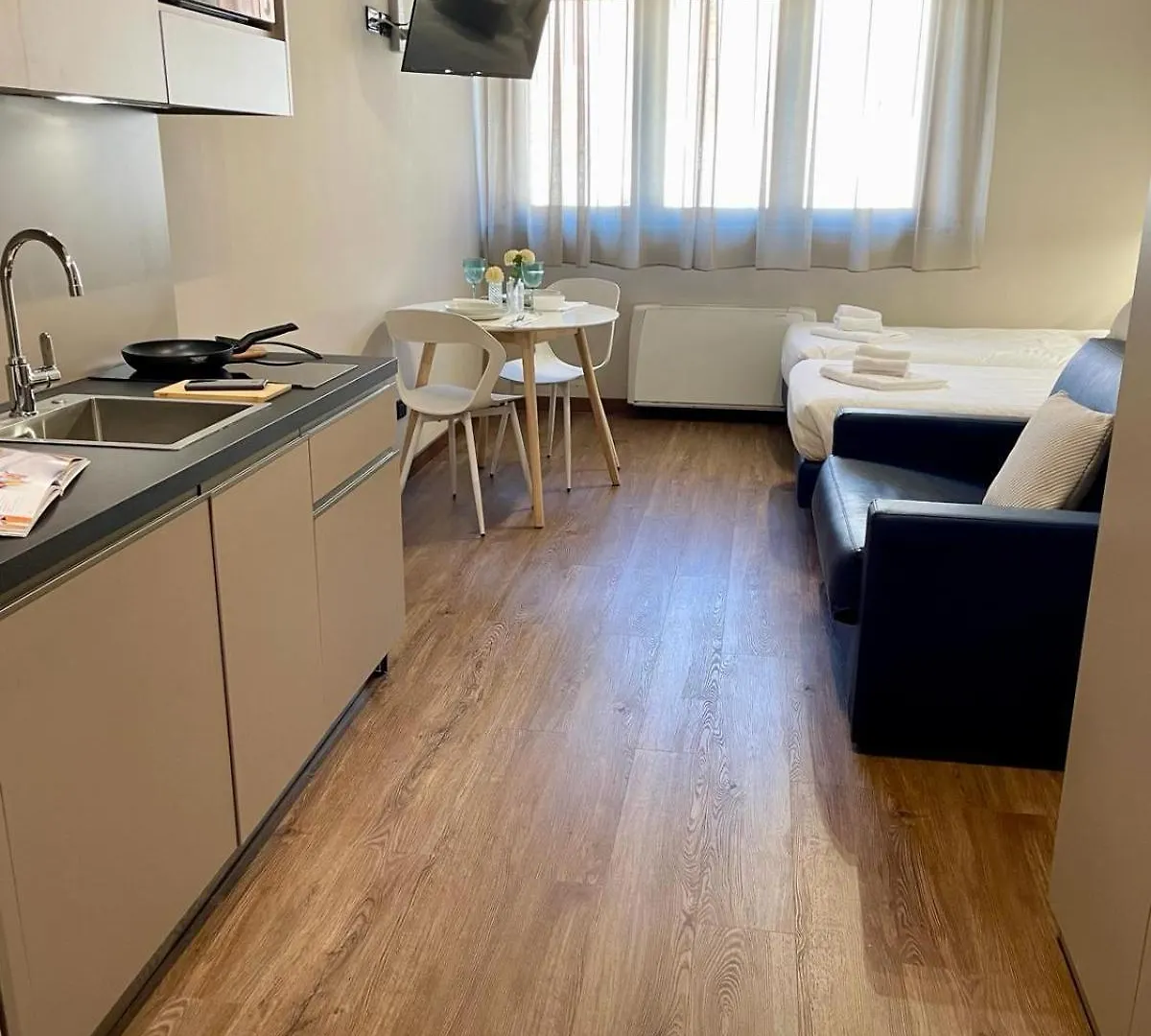 Expo Residence Rho 2*,